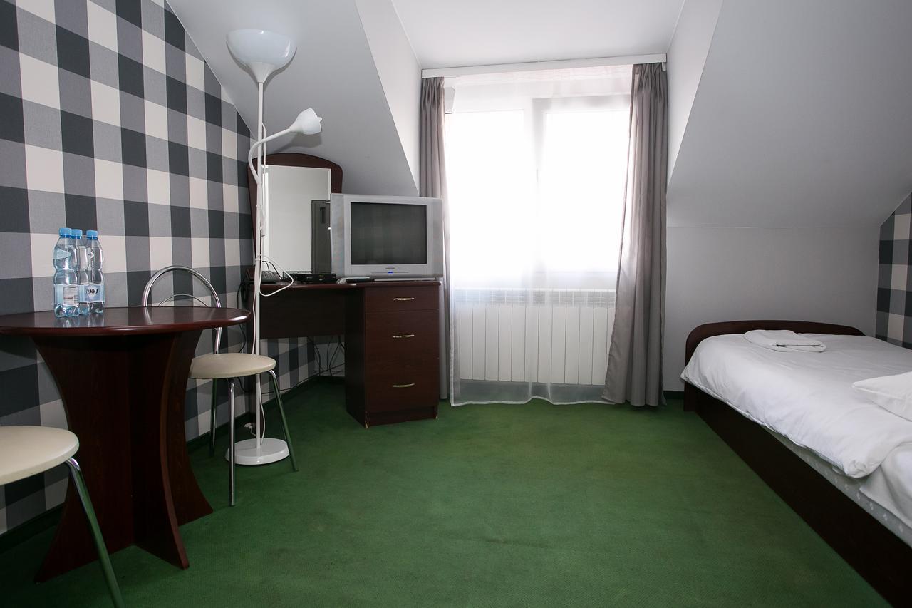 Labirynt Otel Łomża Dış mekan fotoğraf