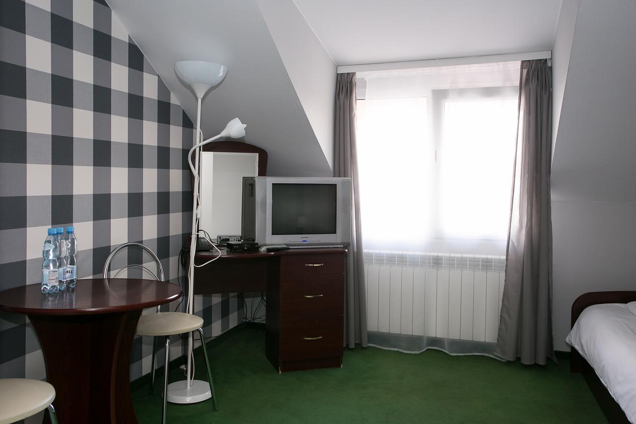 Labirynt Otel Łomża Dış mekan fotoğraf